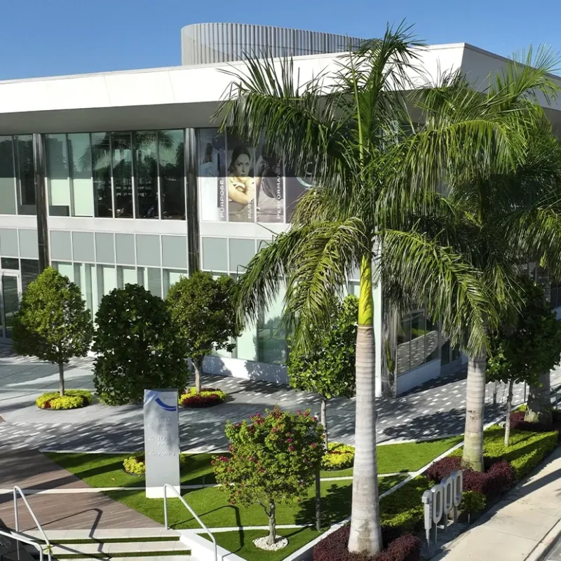 Cover-OASIS-HALLANDALE-RETAIL